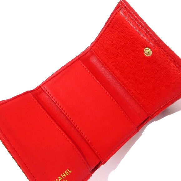 CHANEL Matelasse Red Calfskin Trifold Wallet Gold hardware 740-082025 - Picture 9 of 12